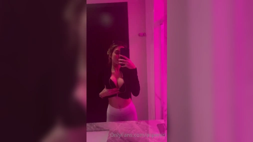 Bouncing Titties Of Aspen Ashleigh