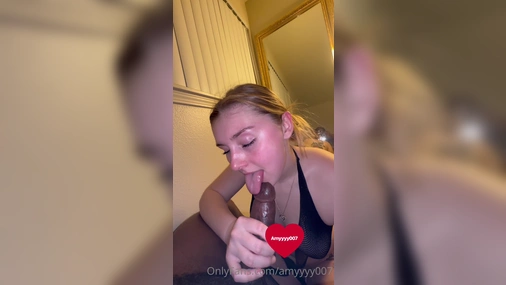 Amyyyy007 Showing that she can handle a massive black cock