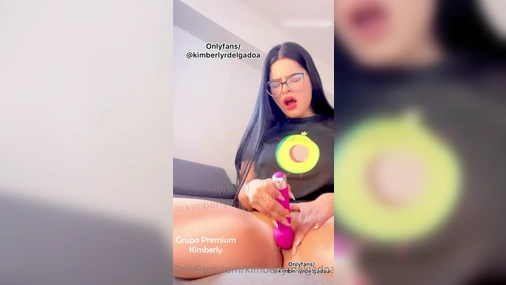 Kimberly Delgado Fingering And Masturbation With Toy