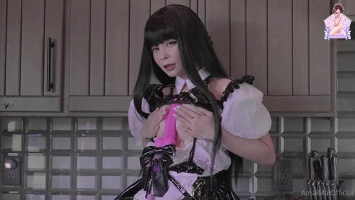 Maid Amaimai In The Kitchen