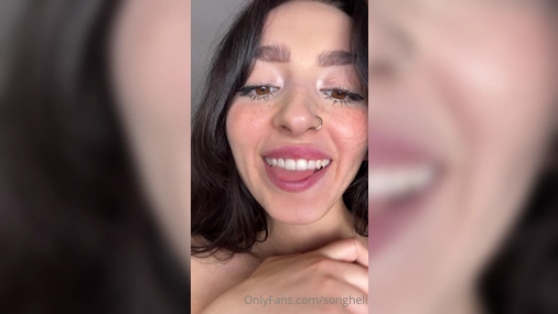SongHeli Teasing Pussy With Fingers