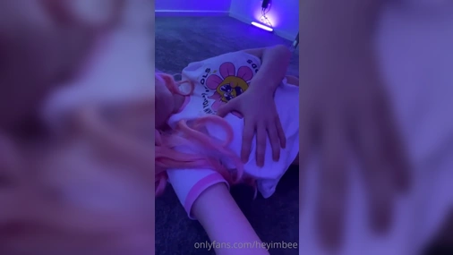 HeyimBee Touching her Big Boobs