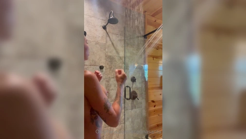 Jamie Lynn In The Shower With Lesbian Friend