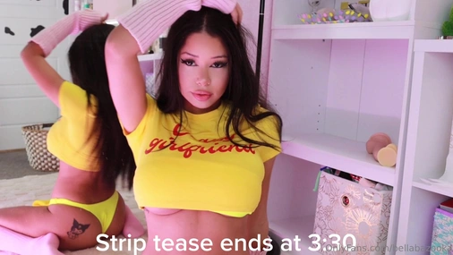 Bella Bazooka Dildo Play In The Mirror