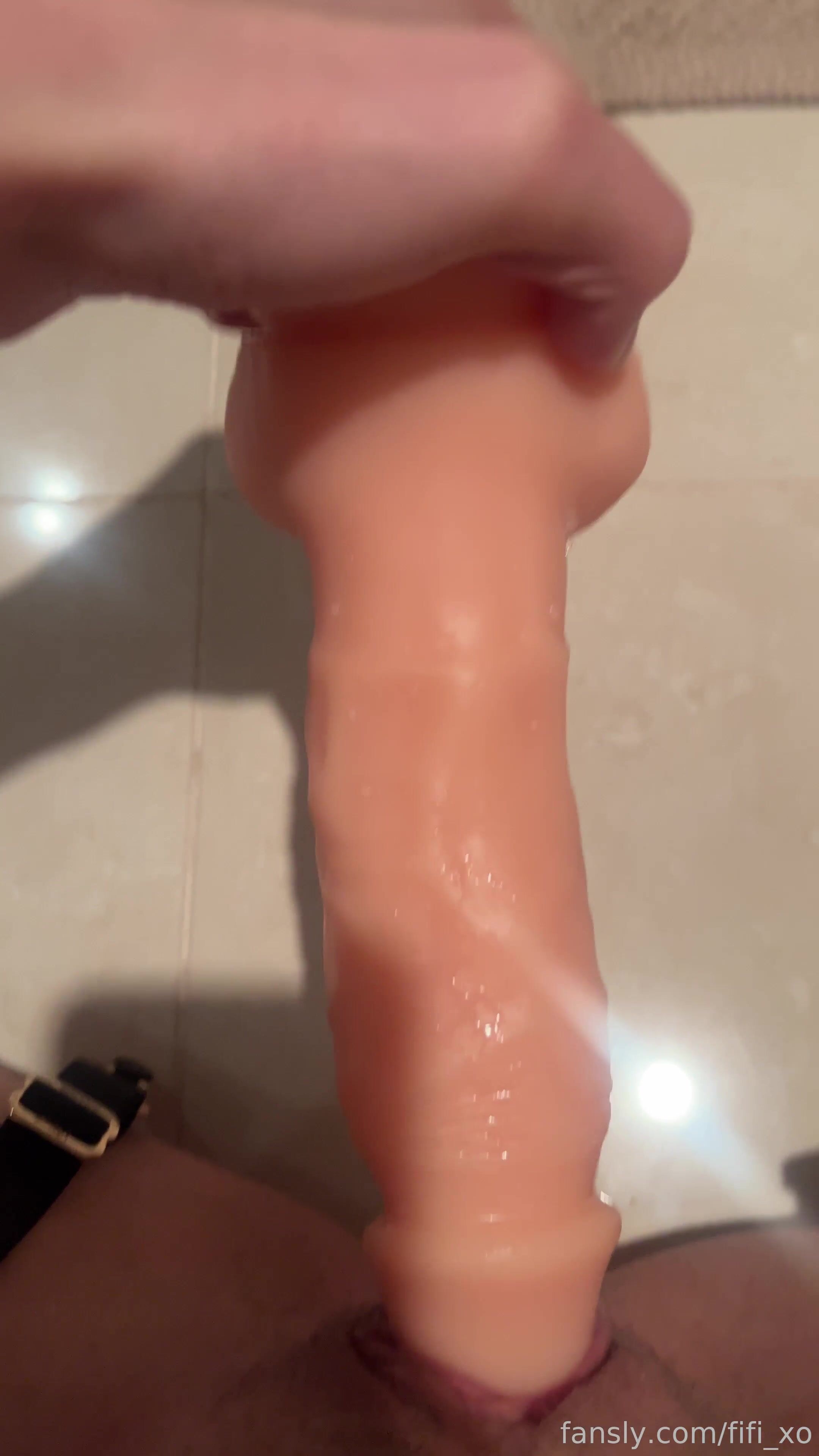 Fifi Lurks Fucking Pussy in her POV
