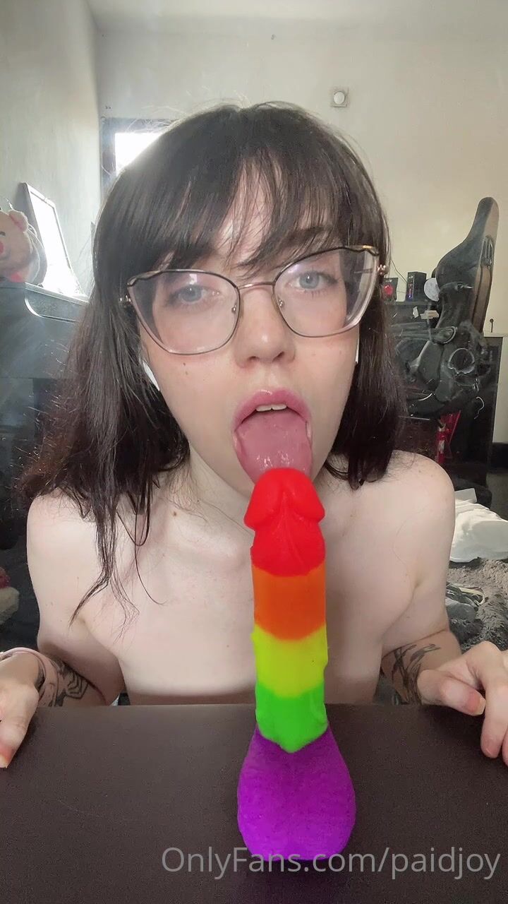 Purrincess Joy Blowjob And Handjob With Dildo