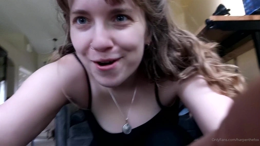 HarperTheFox Flashing Tits On Cam