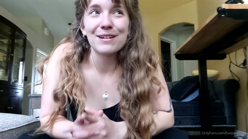 HarperTheFox Flashing Tits On Cam