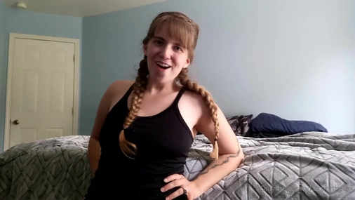 HarperTheFox Flashing Tits In The Bedroom