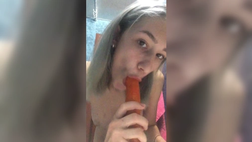 Milanaway Kinky Play With Dildo