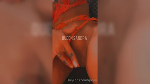 Queen Sandra Masturbates In Sexy Lingerie