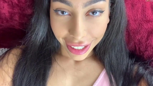 Model Diana Blowjob With Deepthroat