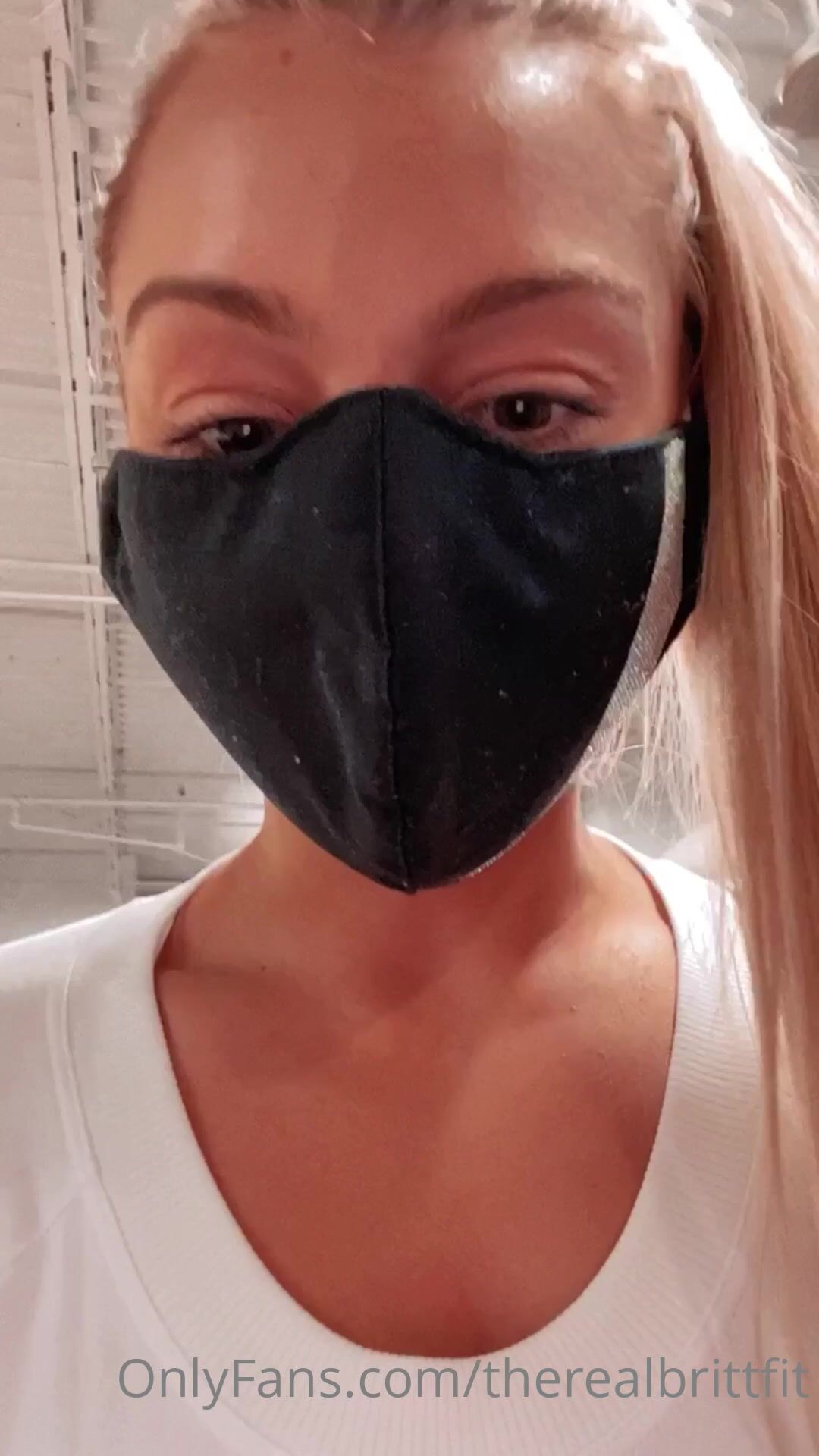 Therealbrittfit Giving Blowjob in Car Parking Lot