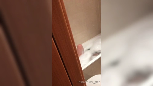 Mellaman Mimii With Dildo In The Bathtub