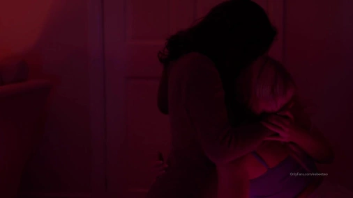 Elle Brooke x Emily Black x Lily Phillips Lesbian Sextape
