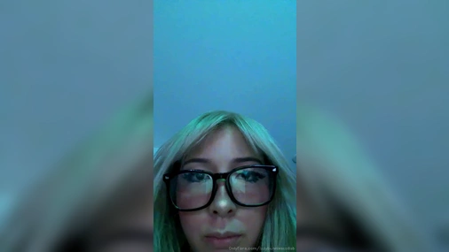 Izzybunnies Livestream with Big Dildo Masturbation