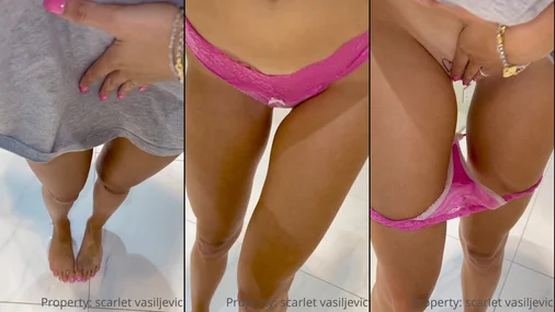 Scarlet Silva Avslöjar en läcker fitta