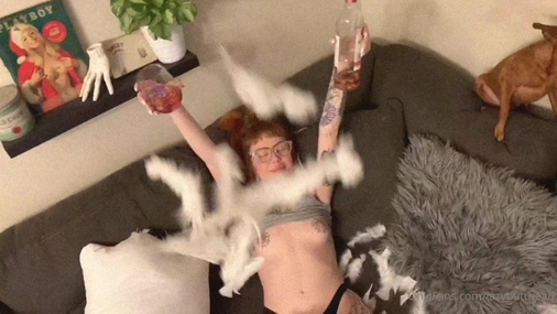 Lazybutthead Lesbian Party Time