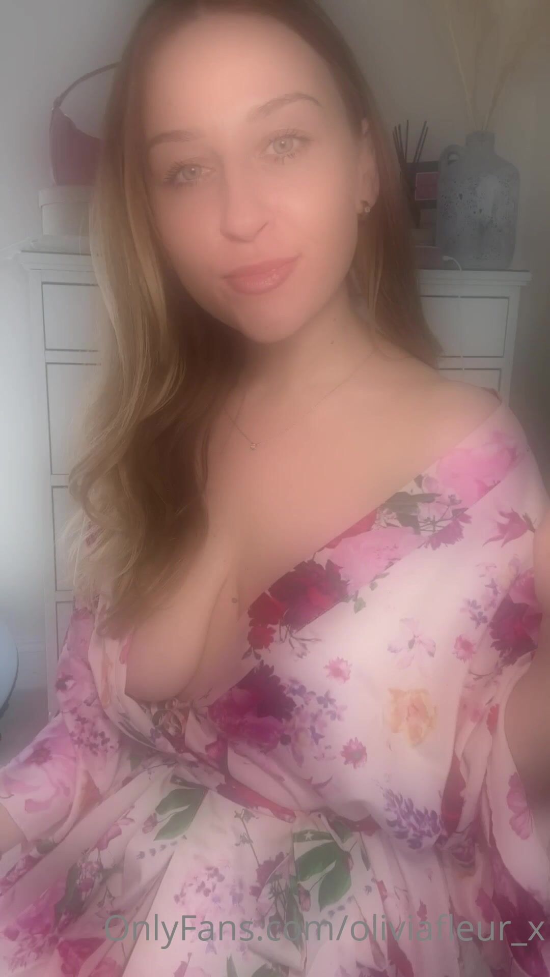 Olivia Fleur Flashing Tits