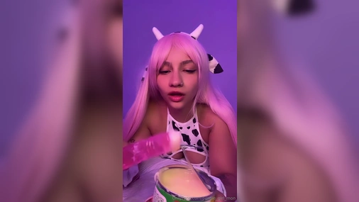 Hucow Purple Girl Mon Sucks Dildo