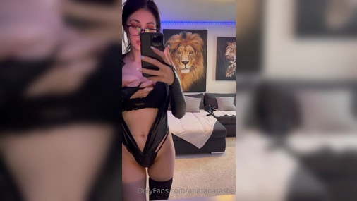 Anitta Hardener Flashing Tits In The Mirror