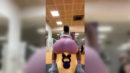 Jasi Jordan Fit Ass Focus In The Gym