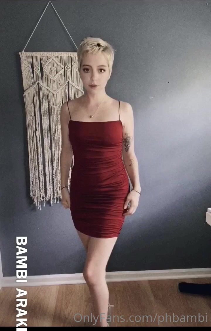 Eating The Pussy Of Blonde Bambi Bluu