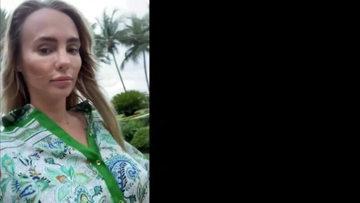 Kattpaow showing her big tits in public
