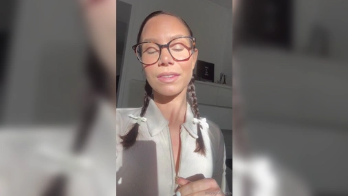 swedish onlyfans milf missg0ddess showing her tits