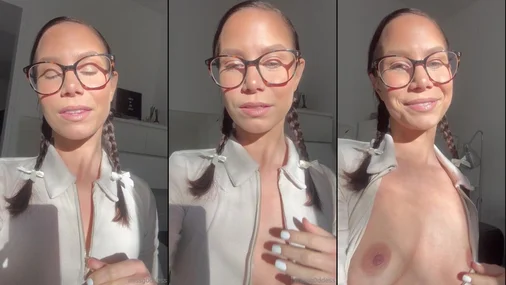 Schwedisch onlyfans milf missg0ddess – sie zeigt ihre Brüste
