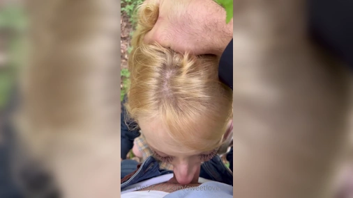 swedish girl Sweetsindyxx sucking dick in the forest and got cumshot in her face