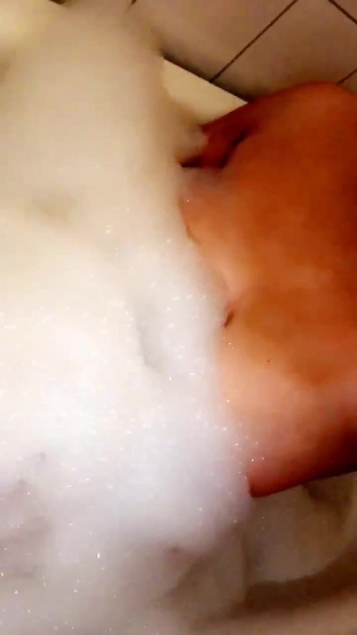 Swedish Sxne taking a bath