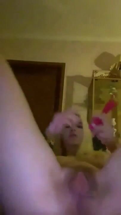 Swedish Fjortisjana masturbating