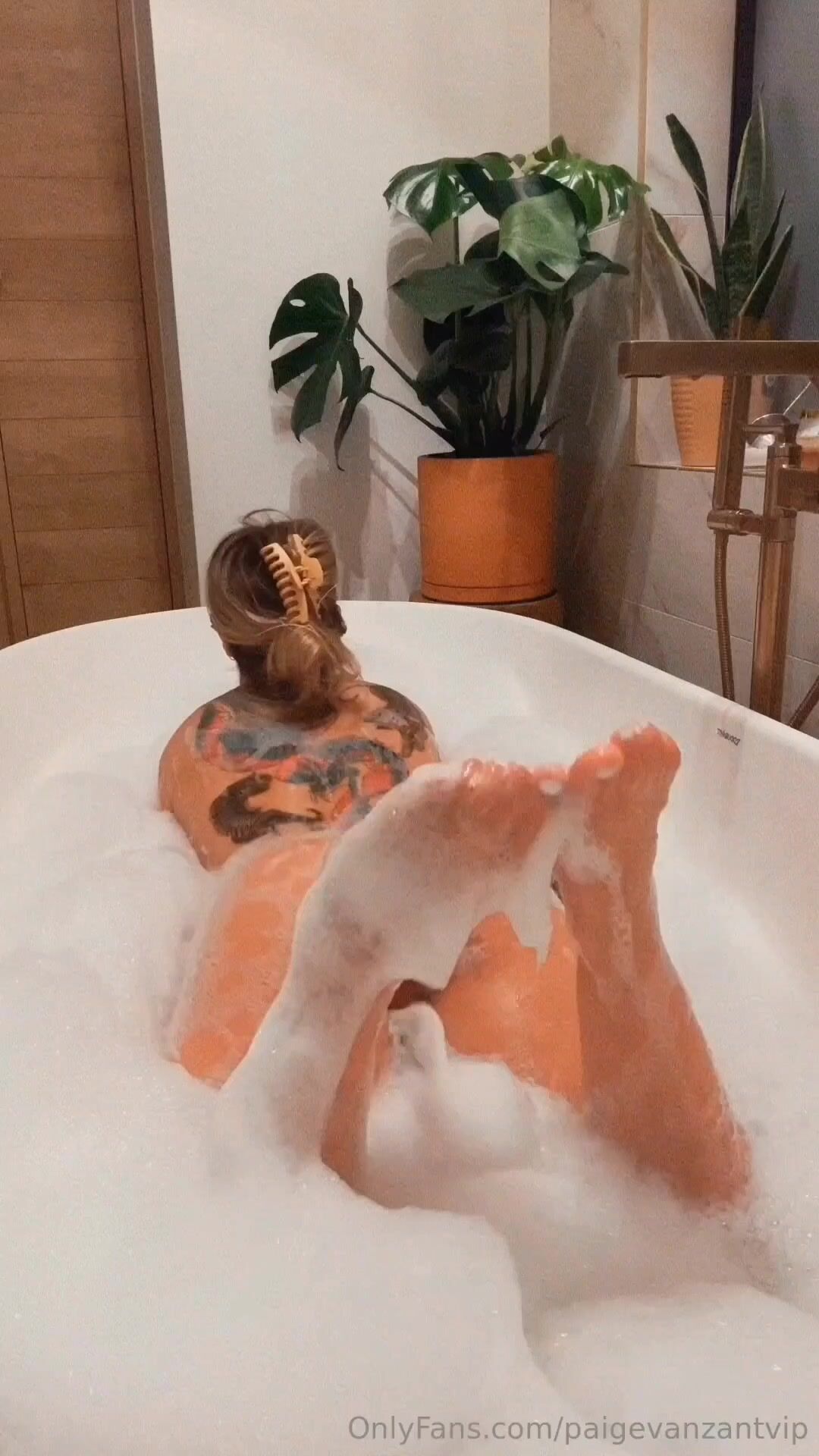 PVZ In the bath