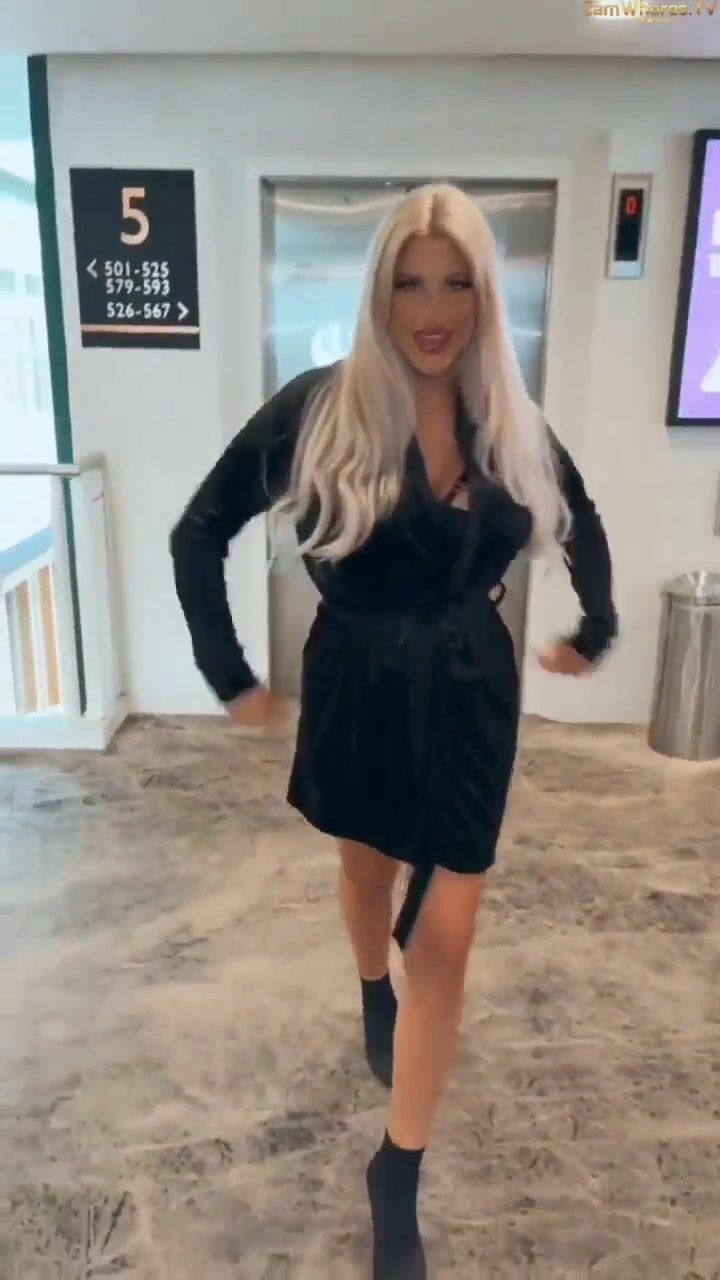 Nicci Azzy blowjob and fucking