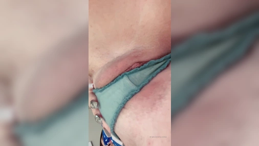 Wet Pussy Lips And Bouncing Pierced Tits Of Coziebae