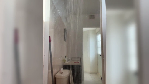 Gigardez In The Shower With Clothes