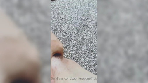 SophieReade Fingers Hairy Pussy