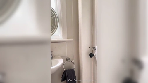 Swedish Amateur Blonde Giving Blowjob in bathroom