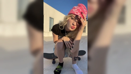 Skater Lucycanbebought Tits Flashing In Public