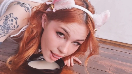 Ritalolita Pet Play And Pussy Close Up