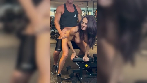 Superfitcouple gym sextape