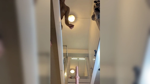 Norwegian Valentina mirror dildo