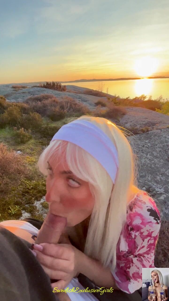 Elin Swede blowjob in beautiful sunset