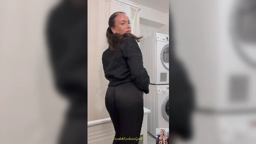 Elin Swede stripshow smoking hot body