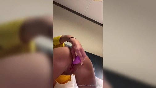 FL dildo