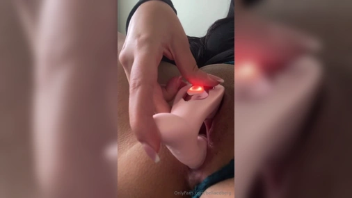 Bellaedberg masturbate