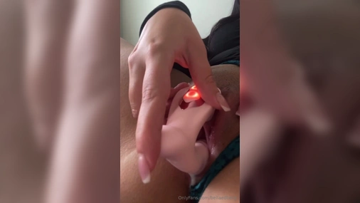 Bellaedberg masturbate