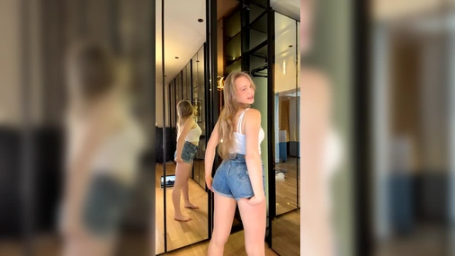 Mia Miku Exclusive Try On Haul