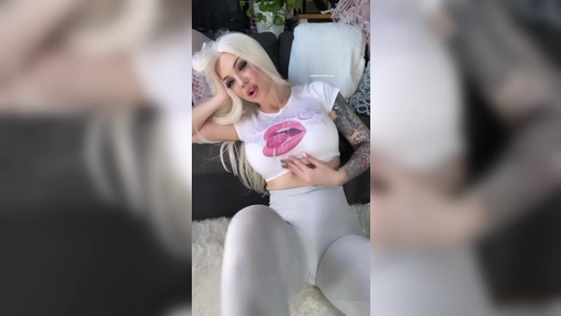 starfuckedmodel - why not a little video too